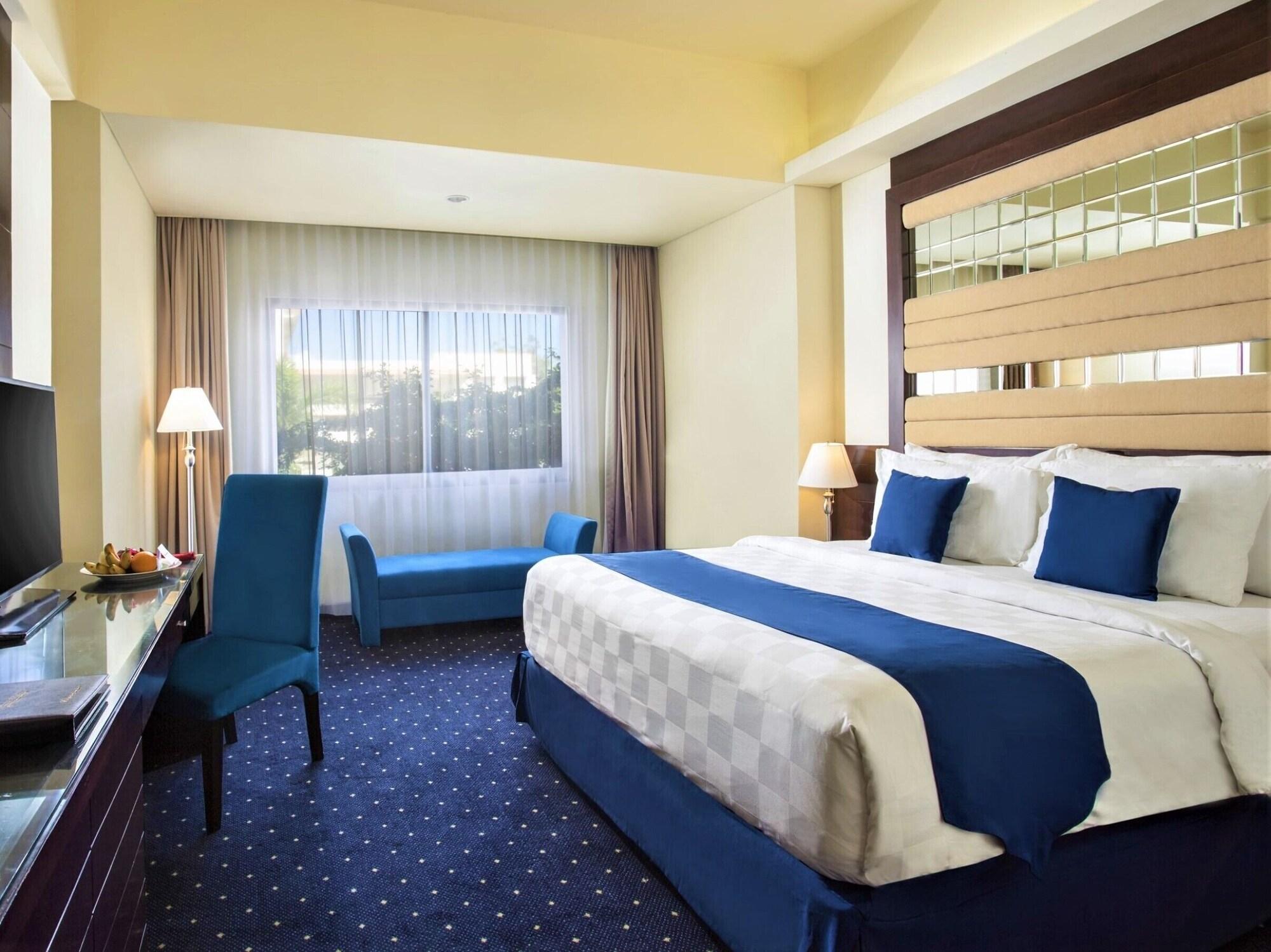 Swiss-Belhotel Silae Палу Екстер'єр фото