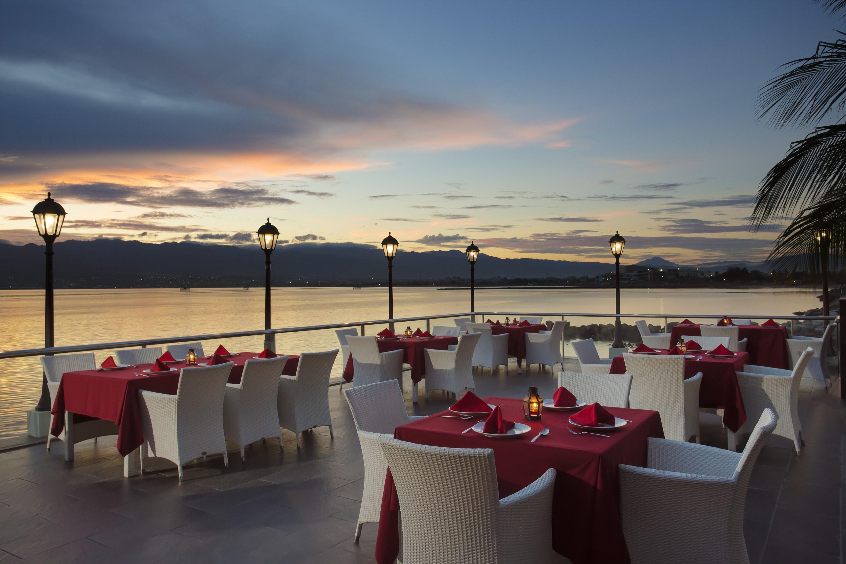 Swiss-Belhotel Silae Палу Екстер'єр фото