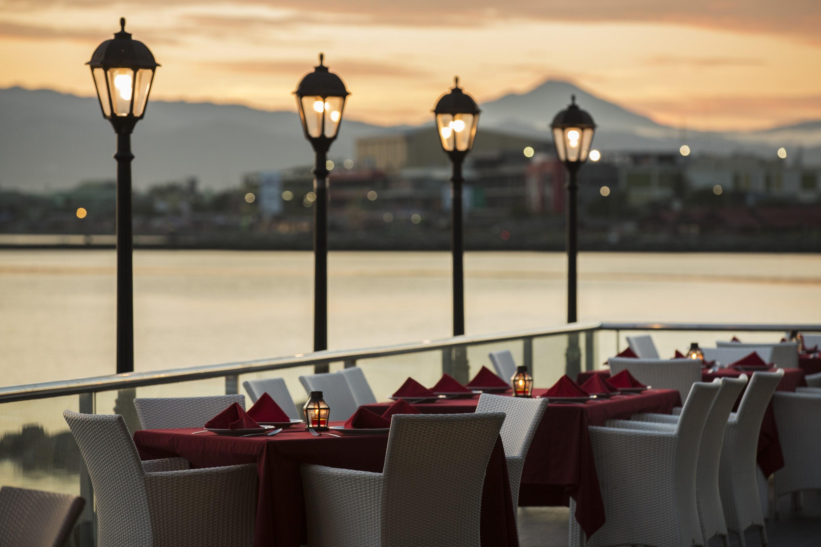 Swiss-Belhotel Silae Палу Екстер'єр фото